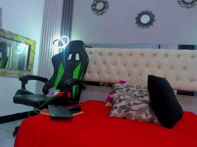 julietanoir on BongaCams 