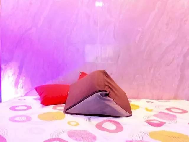 KarlaPhillis on BongaCams 