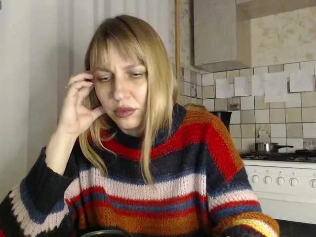 Karmella on BongaCams 