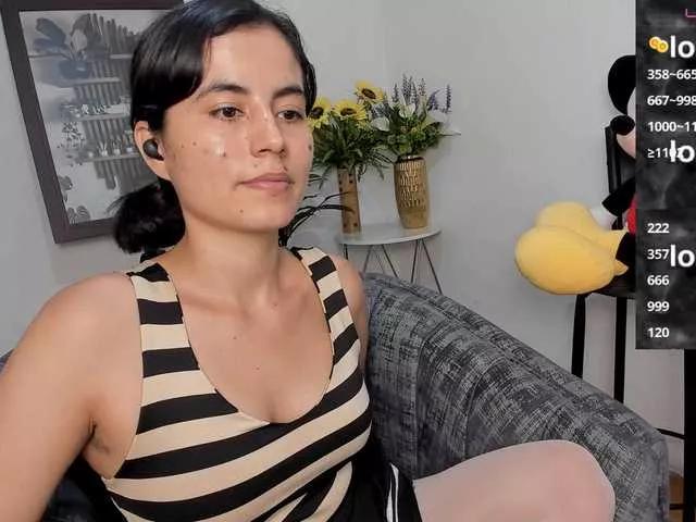 katiae on BongaCams