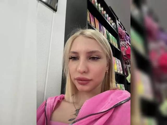 KettyPretty25 on BongaCams 