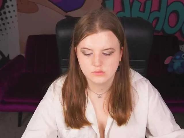 KristiMoons on BongaCams