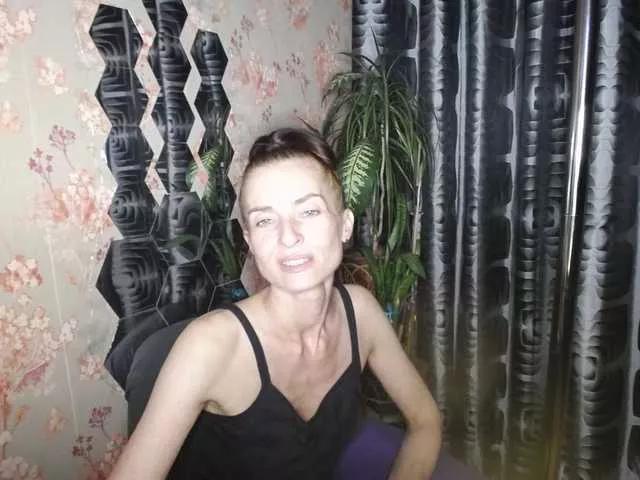 KristinGlow on BongaCams 