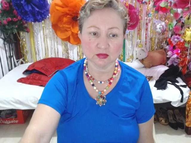 LADYQUEEN520 on BongaCams 