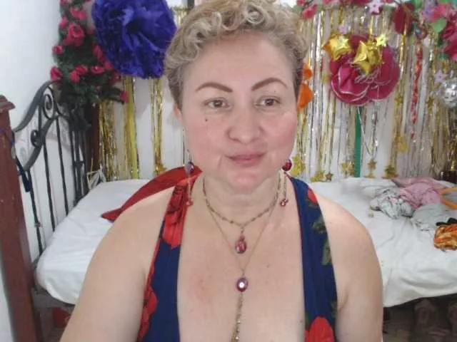 LADYQUEEN520 on BongaCams 