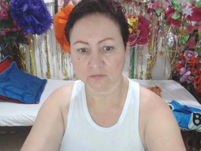 LADYQUEEN520 on BongaCams 