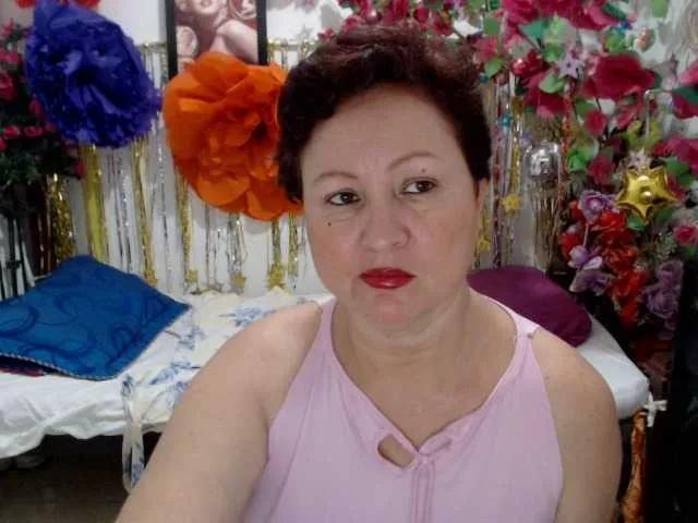 LADYQUEEN520 on BongaCams 