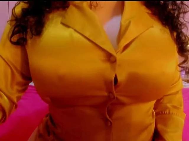 latinvalery on BongaCams 
