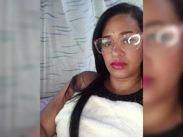 Freechat Letty33 on BongaCams