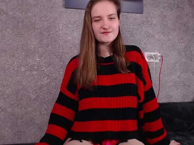 linadevine on BongaCams 