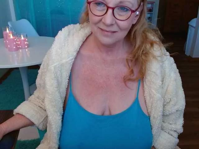 LisaLinny on BongaCams 