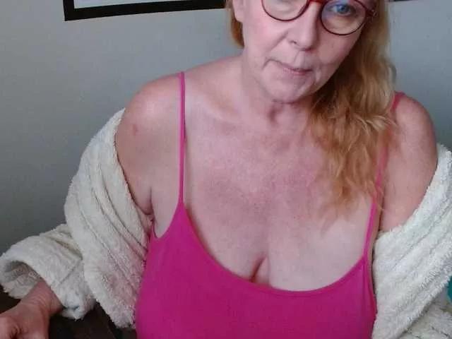 LisaLinny on BongaCams 