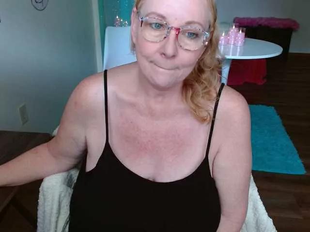 LisaLinny on BongaCams 