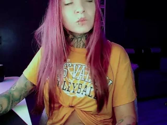 LisaModel on BongaCams 