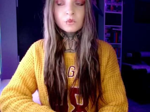LisaModel on BongaCams 