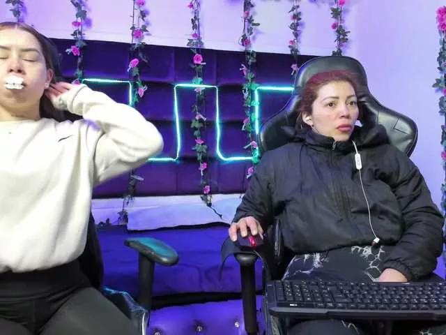 LizaAndCharlottt on BongaCams
