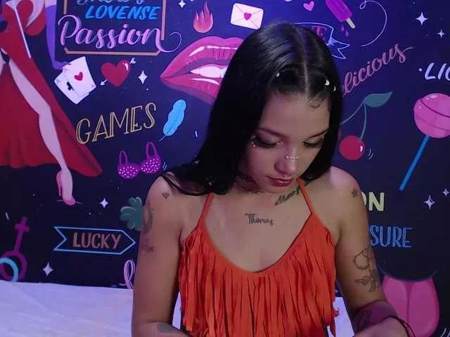 LolaLarsson on BongaCams 
