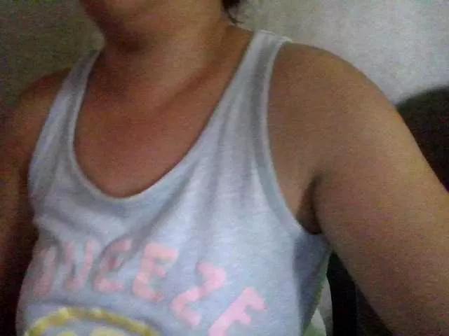 LovelyShaxxx3 on BongaCams