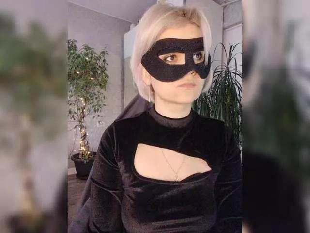 LOVEMENOW23 on BongaCams 