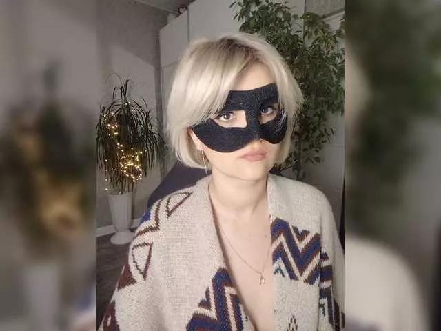 LOVEMENOW23 on BongaCams 