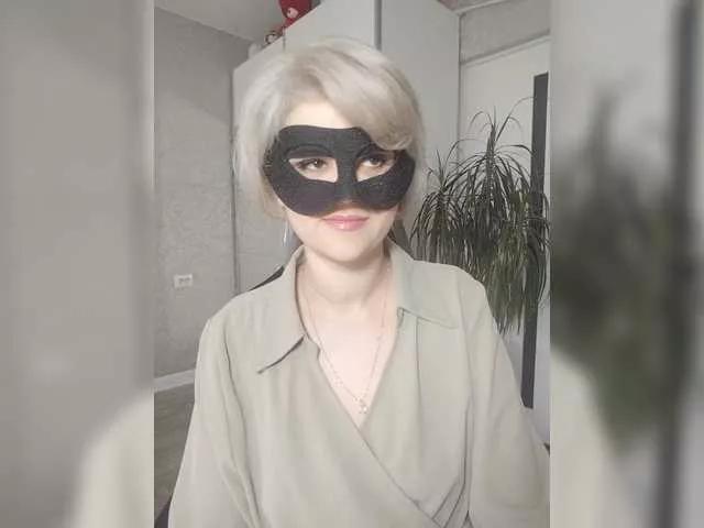 LOVEMENOW23 on BongaCams 