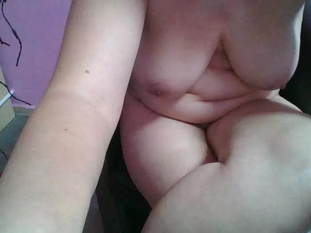 Luci22 on BongaCams 