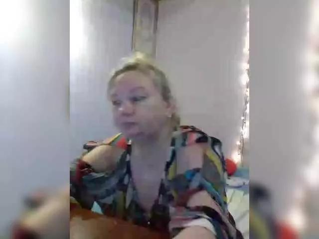 LucyAlexis on BongaCams 