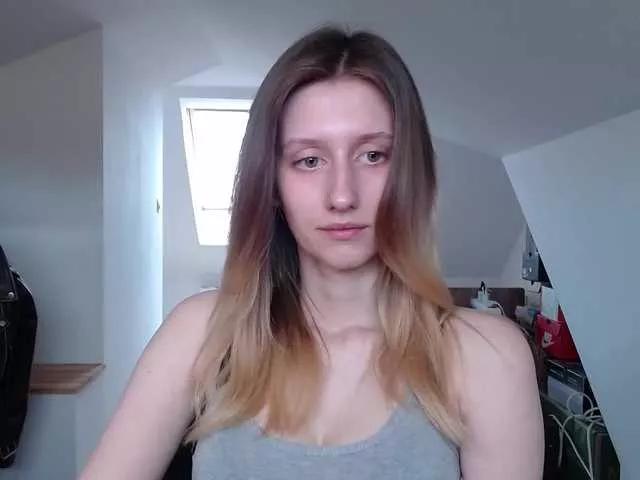 LUNAdream on BongaCams 