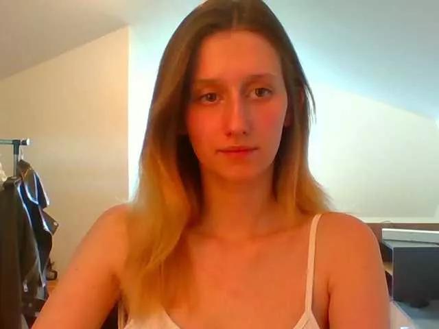 LUNAdream on BongaCams 