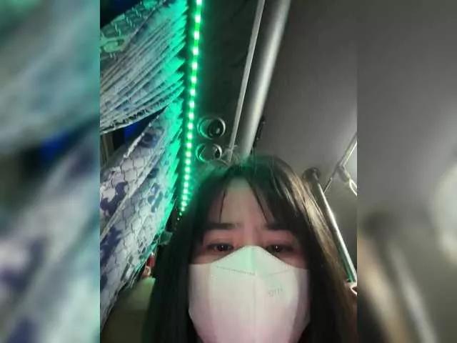Lyna-SuLy on BongaCams 