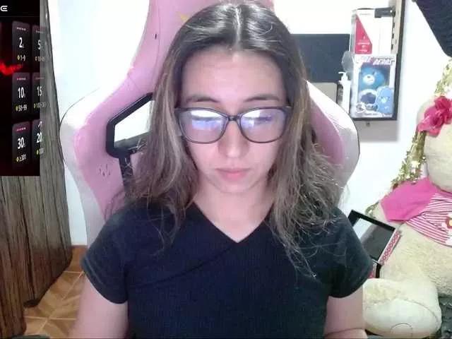 Maggie-Fox on BongaCams 