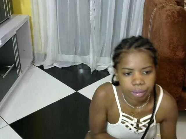 Maha19x on BongaCams