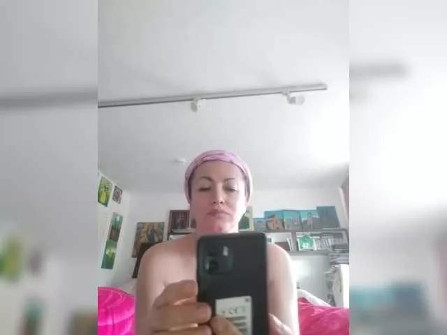 MariaAnaDei on BongaCams 