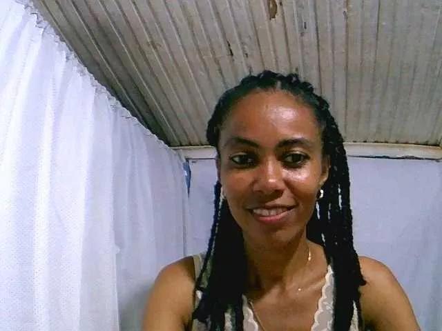 maylanne on BongaCams 