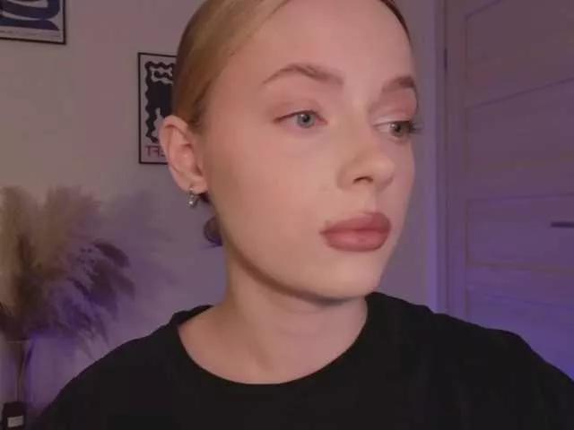 mayshy on BongaCams 