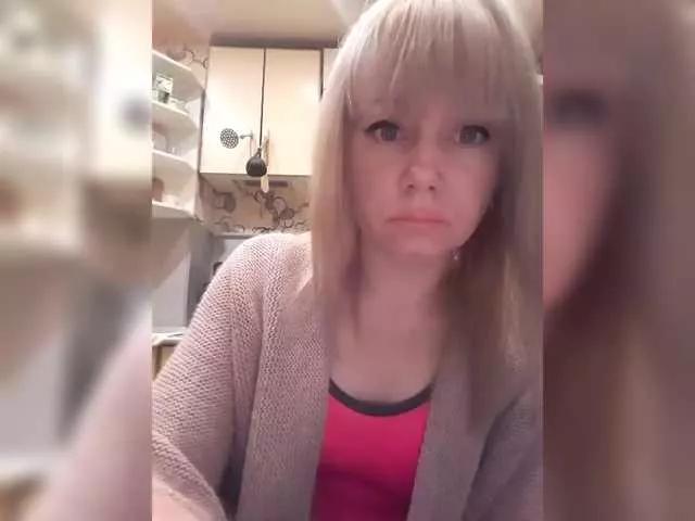 Meow-WoW on BongaCams 