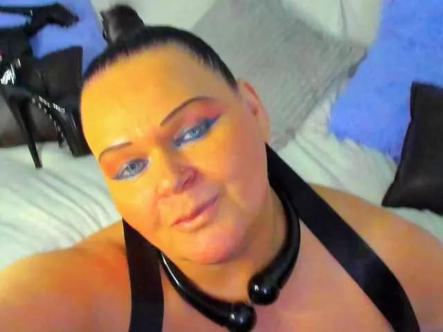 MilanaBiegert on BongaCams 