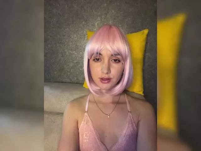 Milkkksheik-981 on BongaCams 