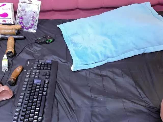 MirandWet on BongaCams 