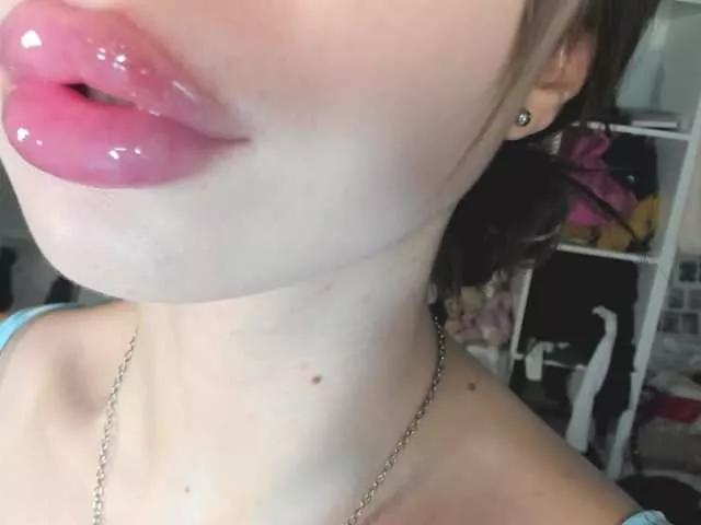 Mzxhhh on BongaCams 