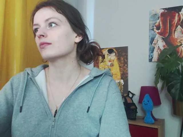 NadineGold on BongaCams 