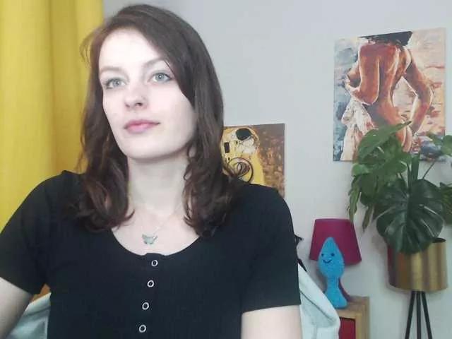 NadineGold on BongaCams 