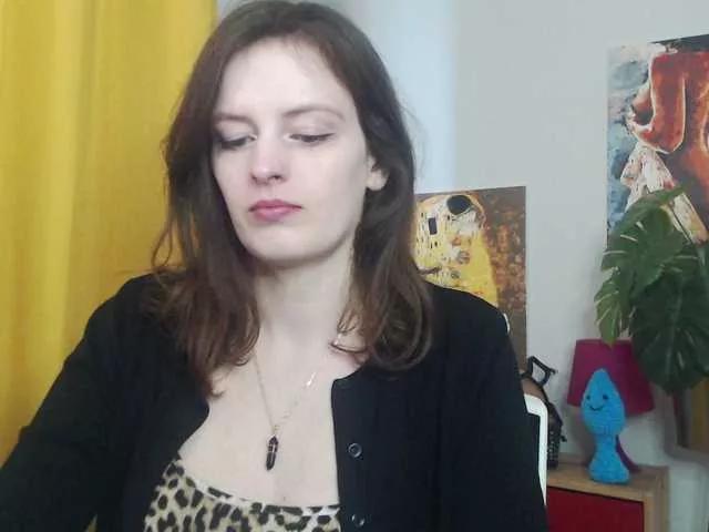 NadineGold on BongaCams 