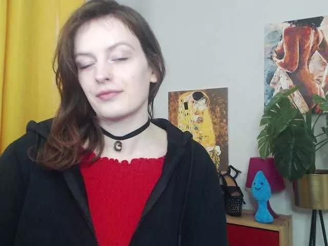 NadineGold on BongaCams 
