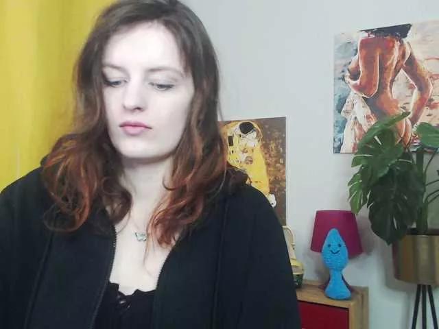 NadineGold on BongaCams 
