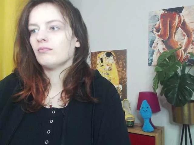 NadineGold on BongaCams 