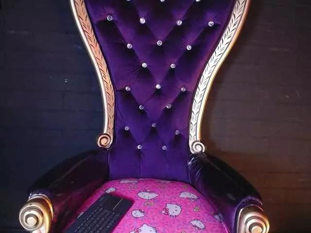 NaharaRouse on BongaCams 