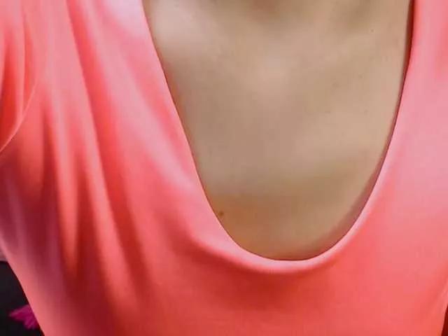 nathalie-f on BongaCams 