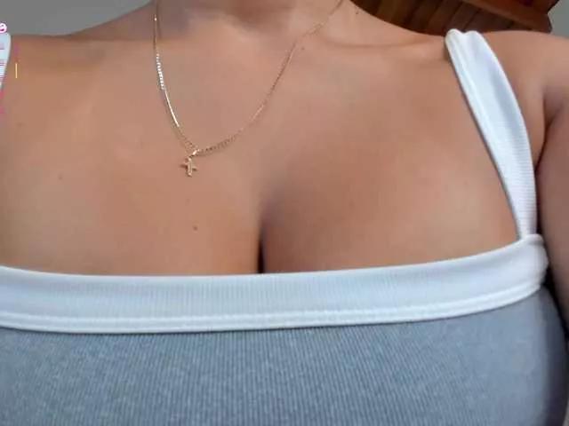 NatyFerrer on BongaCams 