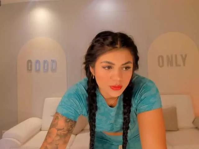 NicoleSanz on BongaCams 